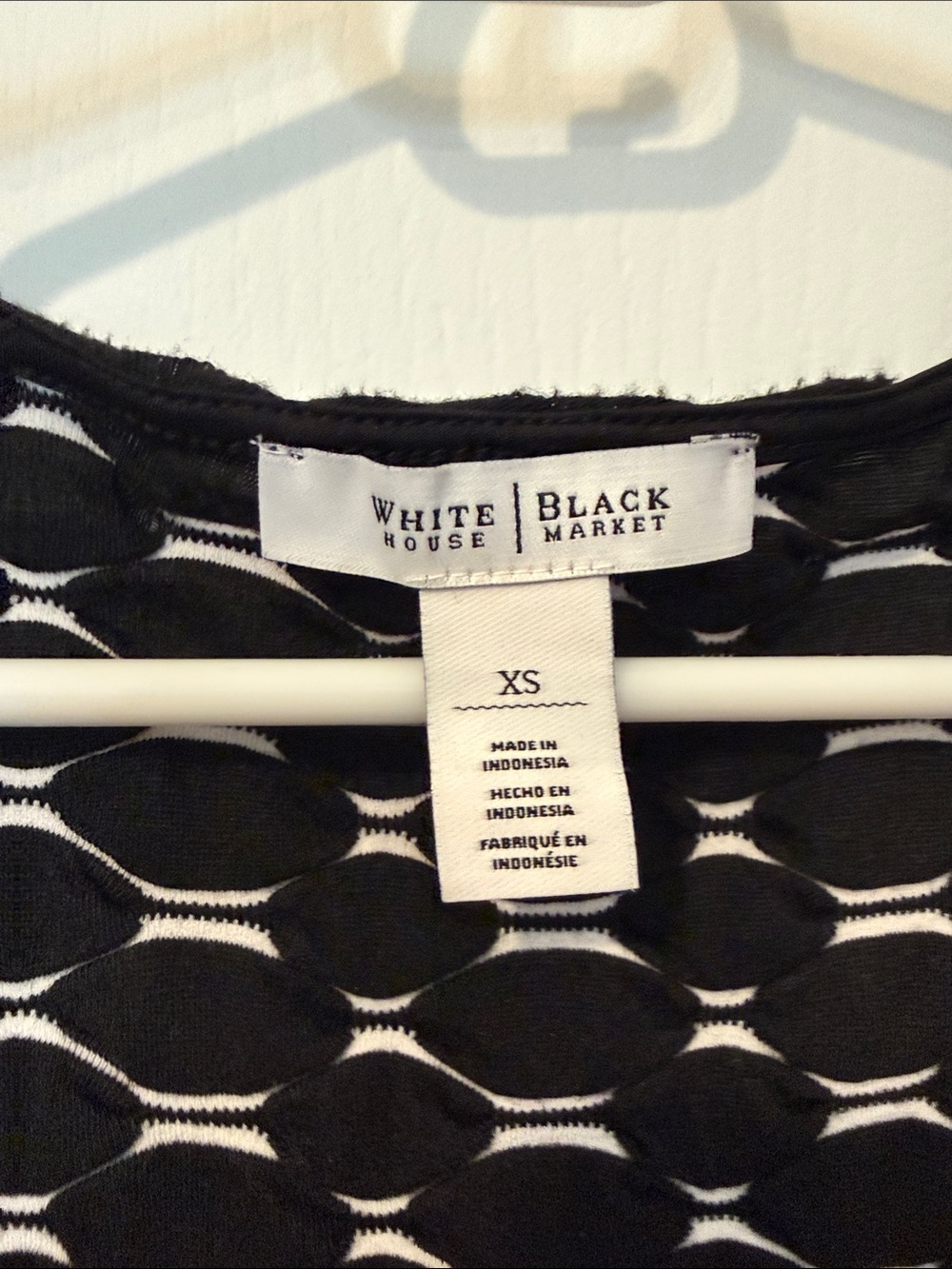 White House Black Market Top - Black & White Wave-Print Sleeveless Tank - Picture 2 of 2
